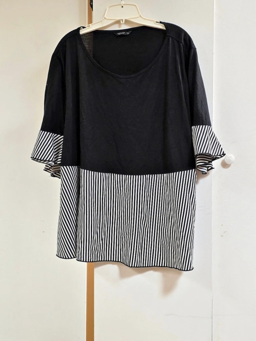 SHEIN CURVE Striped Black And White Tunic